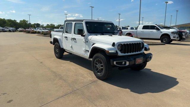 new 2024 Jeep Gladiator car, priced at $48,389