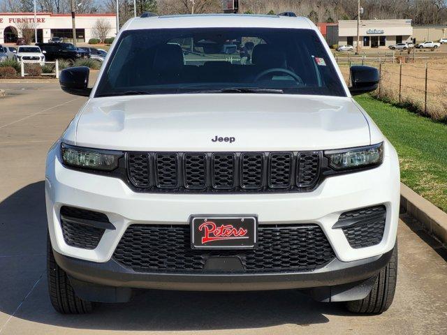 new 2025 Jeep Grand Cherokee car, priced at $41,976