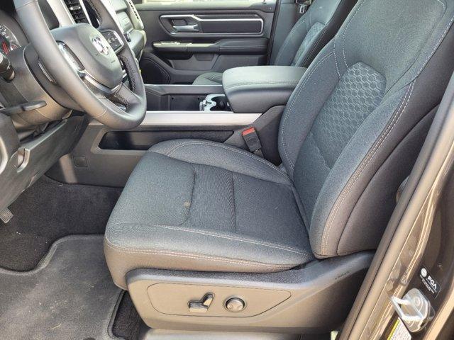 new 2025 Ram 1500 car, priced at $43,585