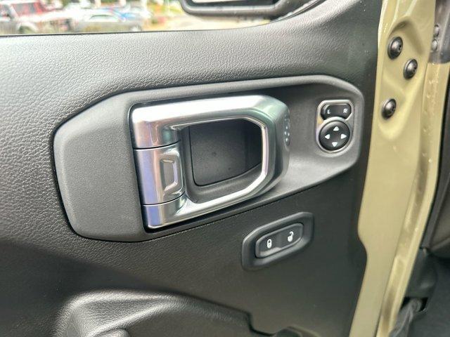 new 2025 Jeep Wrangler car, priced at $61,495