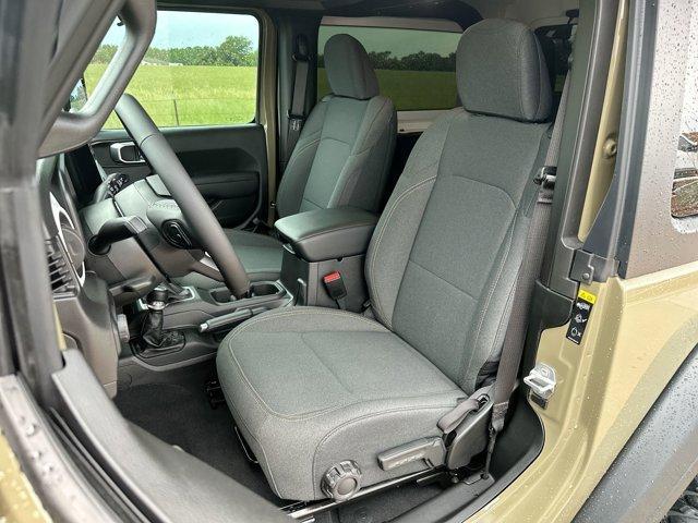 new 2025 Jeep Wrangler car, priced at $61,495