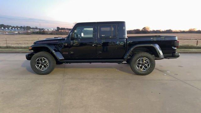 new 2024 Jeep Gladiator car, priced at $54,557