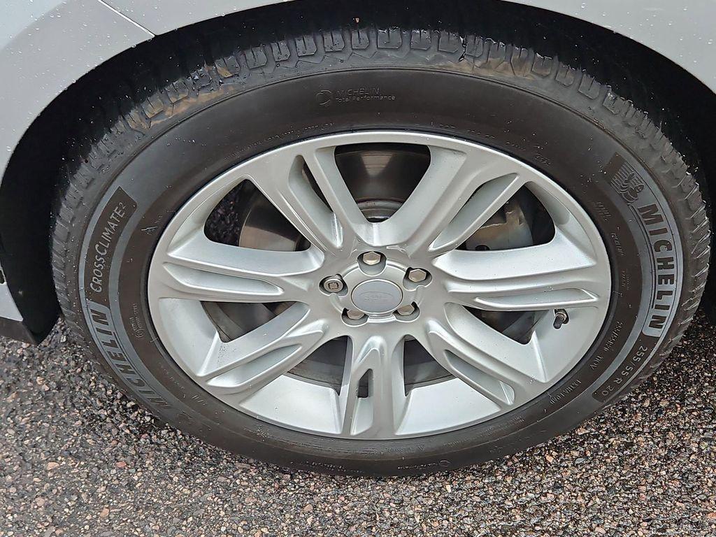 used 2019 Land Rover Range Rover Velar car, priced at $22,994