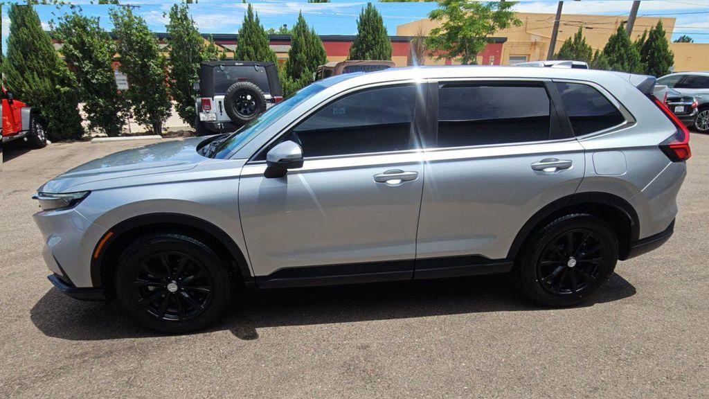 used 2025 Honda CR-V car, priced at $33,998