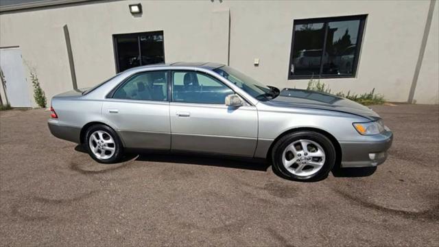 used 2001 Lexus ES 300 car, priced at $5,995