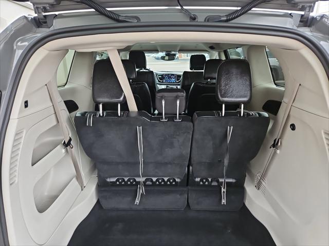 used 2022 Chrysler Pacifica car, priced at $20,297