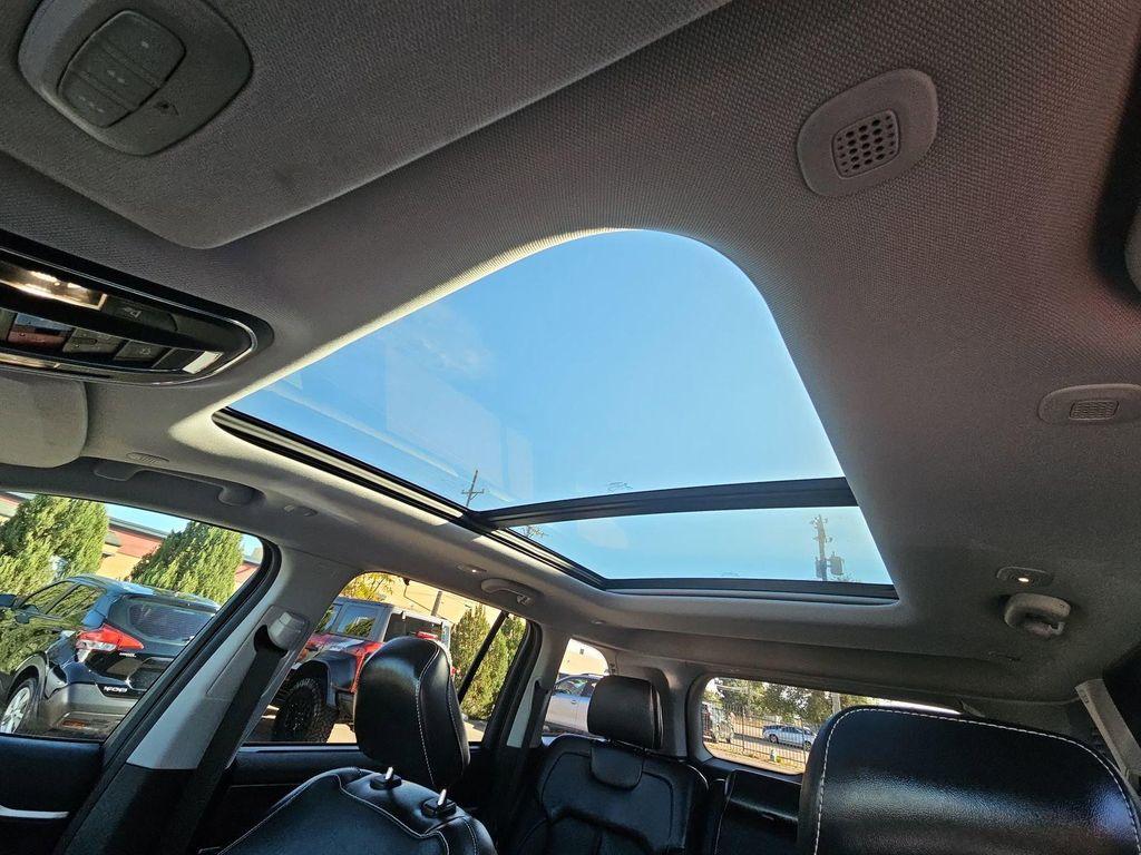 used 2022 Jeep Grand Cherokee 4xe car, priced at $31,994