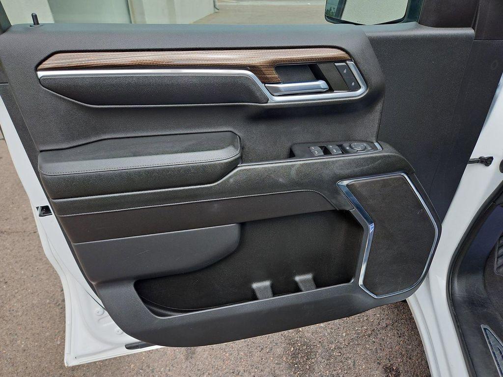 used 2023 Chevrolet Silverado 1500 car, priced at $35,994