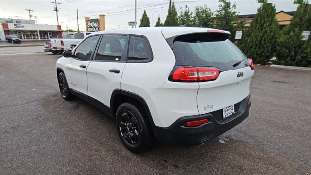 used 2015 Jeep Cherokee car, priced at $8,497