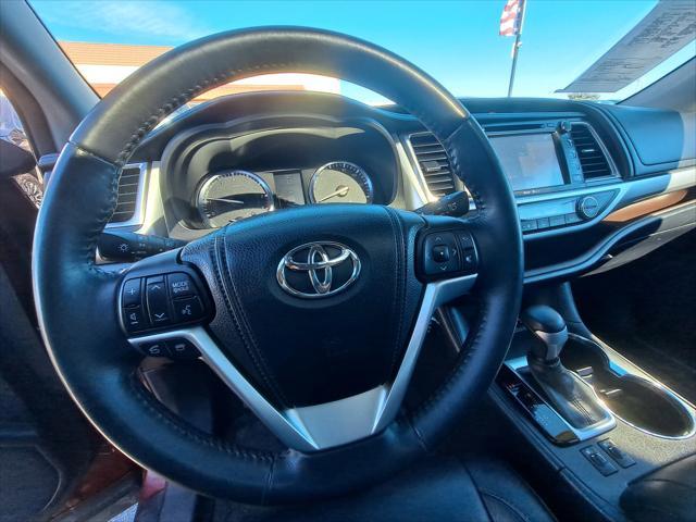 used 2014 Toyota Highlander car, priced at $19,999