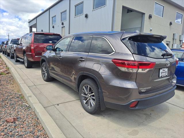 used 2019 Toyota Highlander car, priced at $31,999