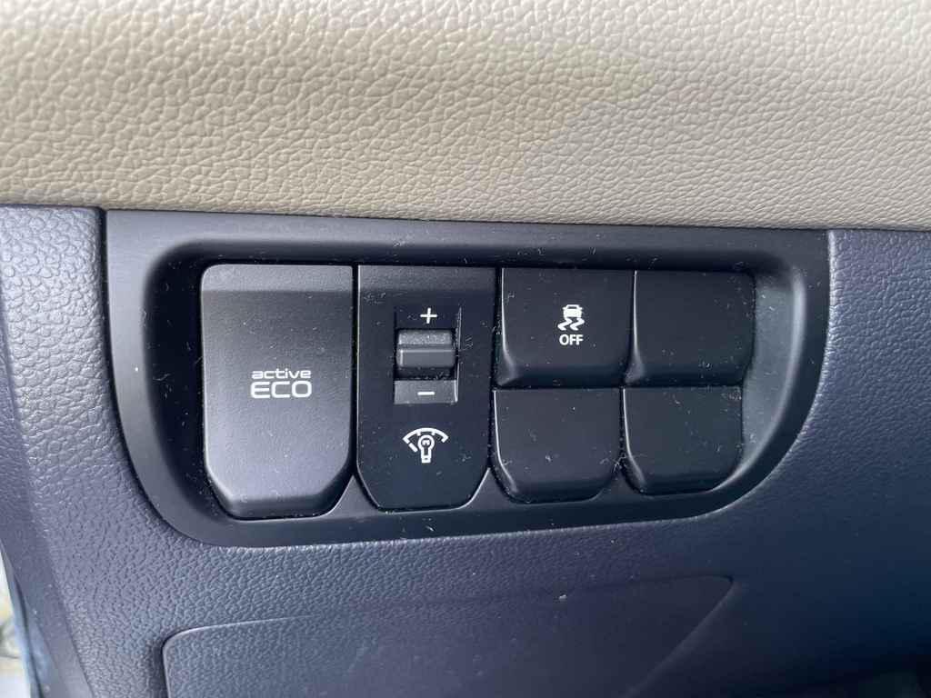 used 2013 Kia Rio car, priced at $7,395