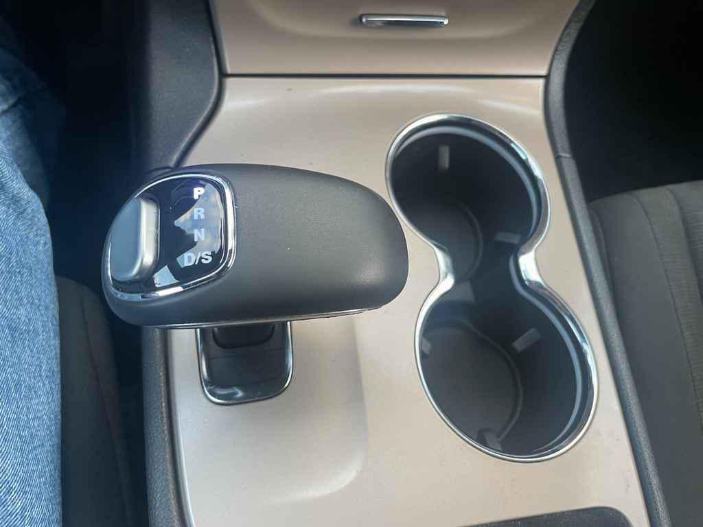 used 2015 Jeep Grand Cherokee car, priced at $14,895