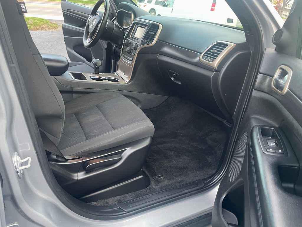 used 2015 Jeep Grand Cherokee car, priced at $14,895