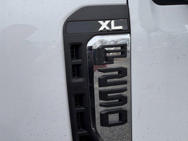 new 2025 Ford F-250 car, priced at $53,025