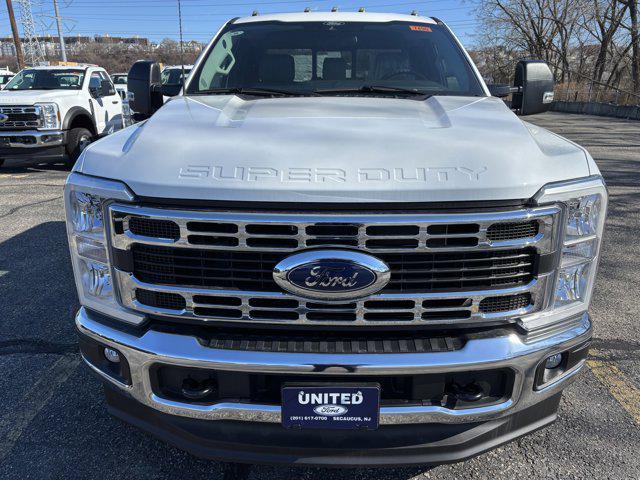 new 2024 Ford F-350 car, priced at $58,895