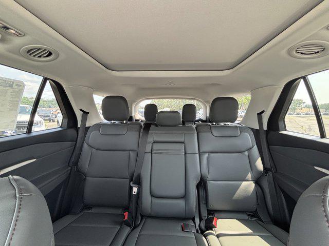 new 2025 Ford Explorer car, priced at $50,280