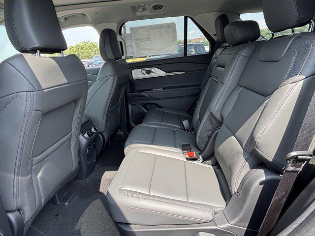 new 2025 Ford Explorer car, priced at $50,280