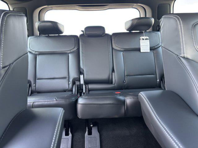 new 2025 Ford Expedition car, priced at $83,650