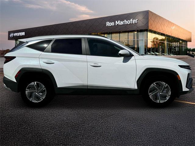 new 2025 Hyundai TUCSON Hybrid car, priced at $33,982