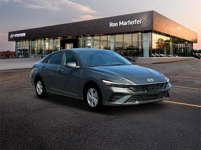 new 2025 Hyundai Elantra car, priced at $23,044