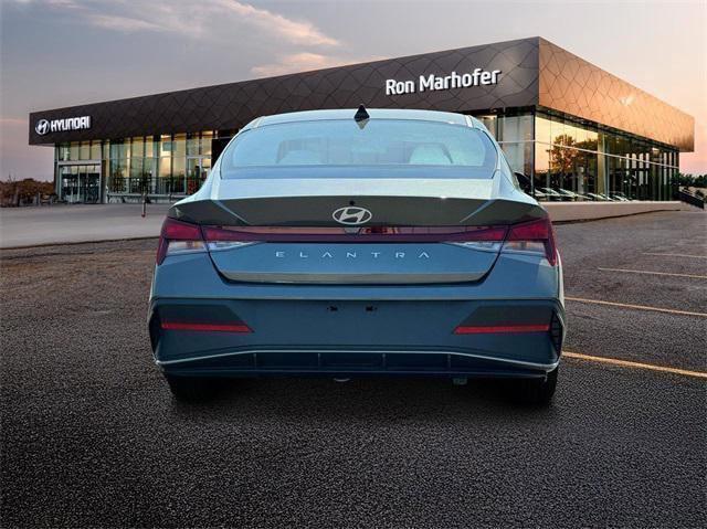 new 2025 Hyundai Elantra car, priced at $23,044