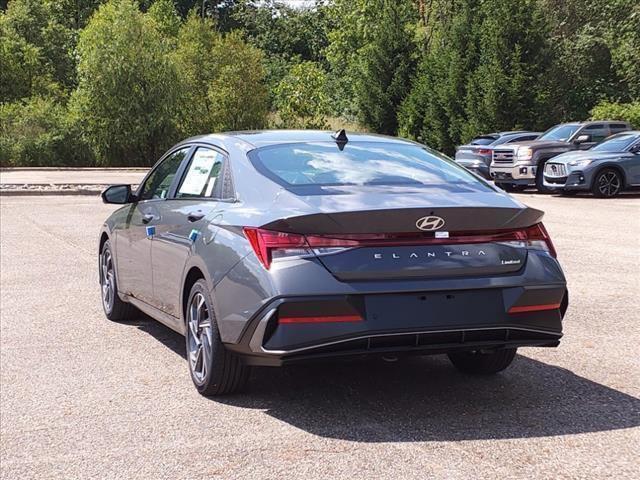 new 2024 Hyundai Elantra car, priced at $27,027