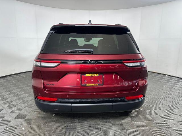 used 2023 Jeep Grand Cherokee car, priced at $30,999