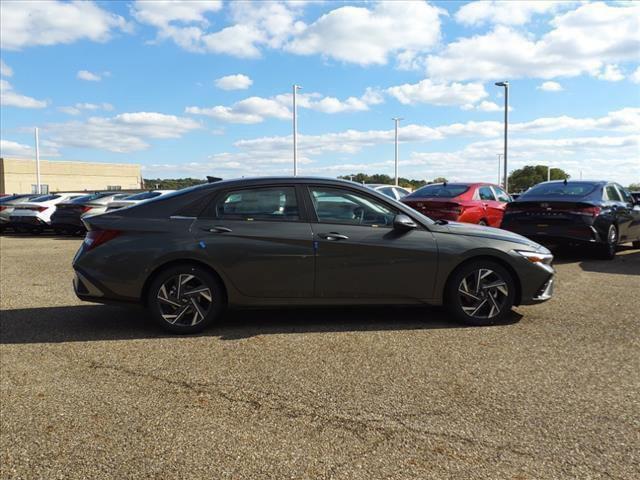 new 2025 Hyundai Elantra car, priced at $26,432