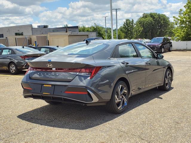 new 2024 Hyundai Elantra car, priced at $29,026