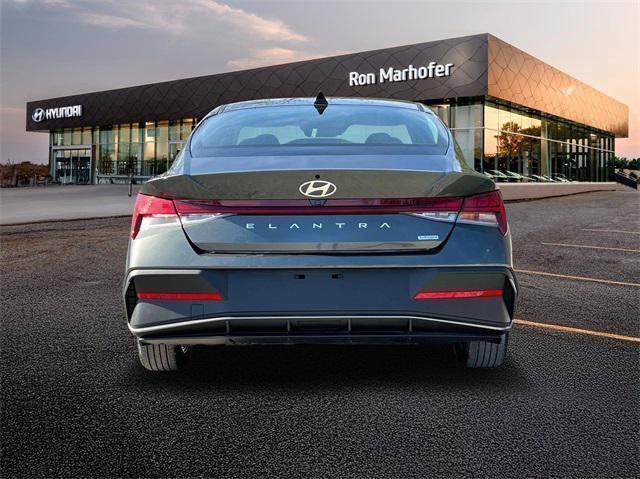 new 2025 Hyundai Elantra HEV car, priced at $25,735