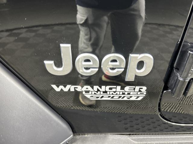 used 2021 Jeep Wrangler Unlimited car, priced at $28,000