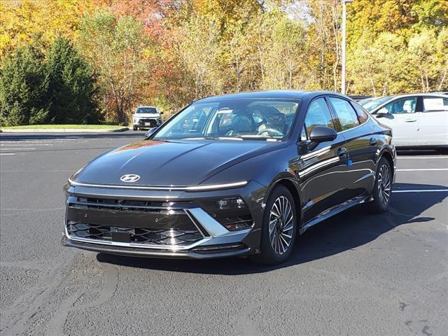 new 2025 Hyundai Sonata Hybrid car, priced at $37,500