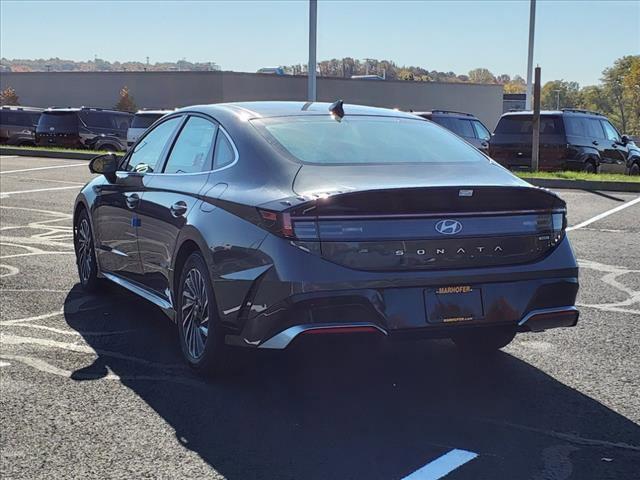 new 2025 Hyundai Sonata Hybrid car, priced at $37,500