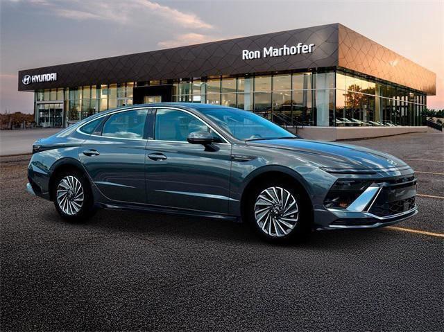 new 2025 Hyundai Sonata Hybrid car, priced at $38,350