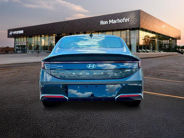 new 2025 Hyundai Sonata Hybrid car, priced at $30,883