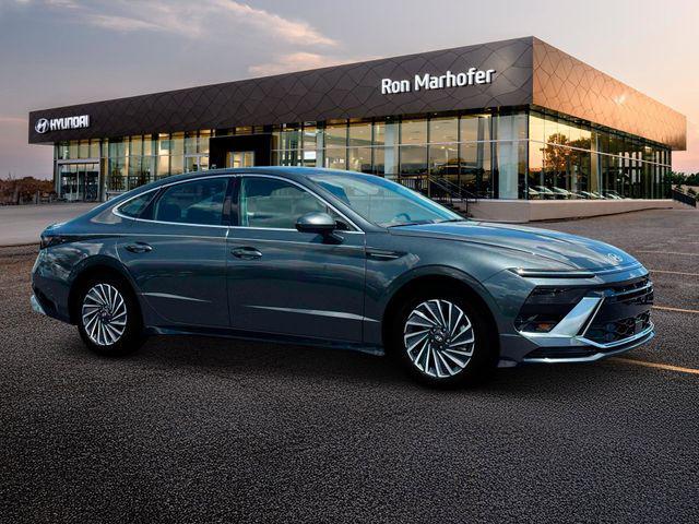 new 2025 Hyundai Sonata Hybrid car, priced at $30,883