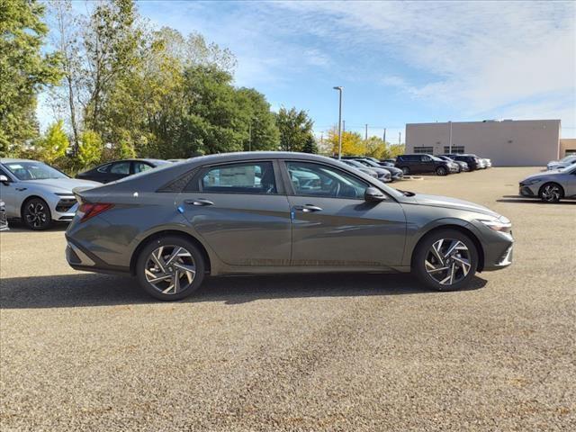 new 2025 Hyundai Elantra car, priced at $23,009