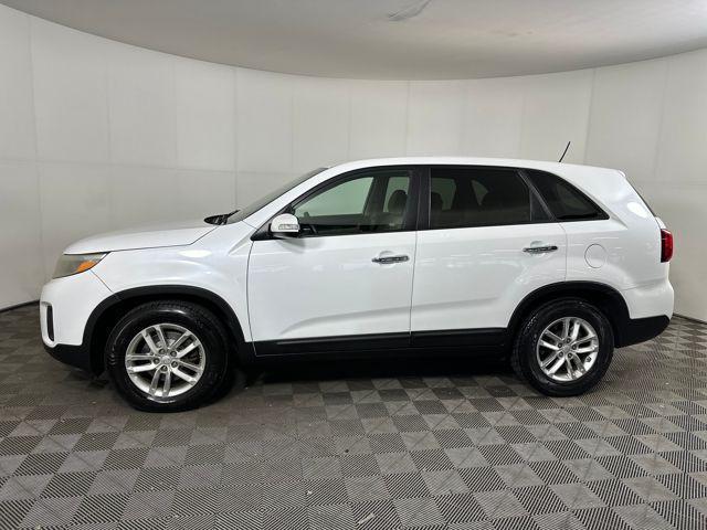 used 2015 Kia Sorento car, priced at $7,990