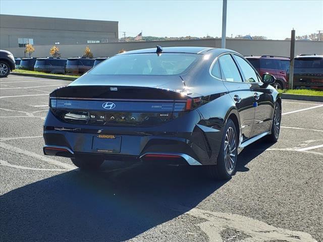 new 2025 Hyundai Sonata Hybrid car, priced at $38,350