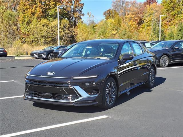 new 2025 Hyundai Sonata Hybrid car, priced at $37,500