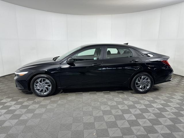 used 2024 Hyundai ELANTRA HEV car, priced at $23,990