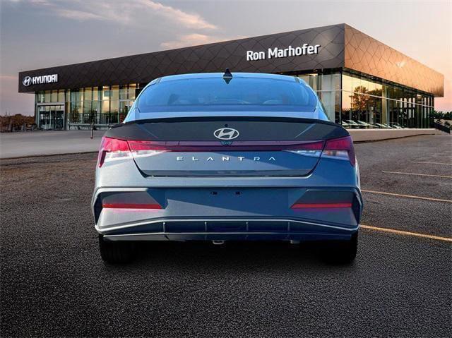 new 2025 Hyundai Elantra car, priced at $24,084