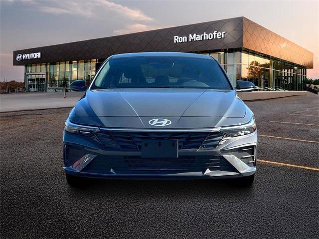 new 2025 Hyundai Elantra car, priced at $24,084