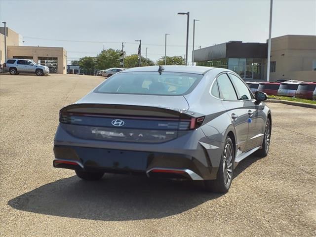 new 2024 Hyundai Sonata Hybrid car, priced at $30,499