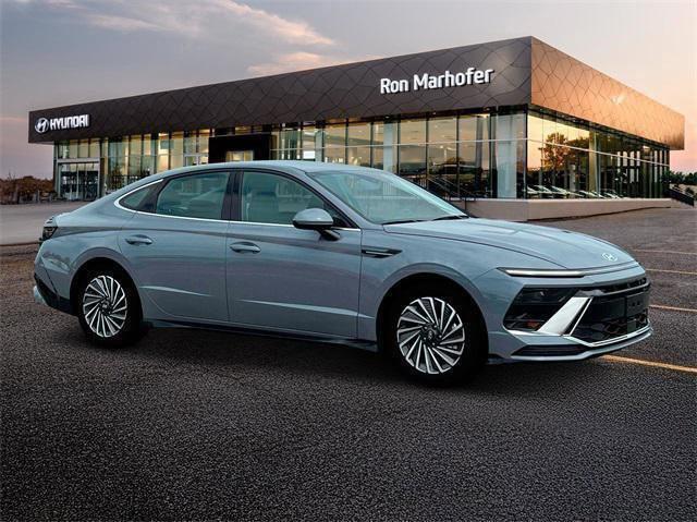 new 2024 Hyundai Sonata Hybrid car, priced at $29,999