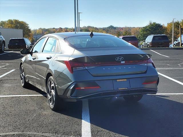 new 2025 Hyundai Elantra car, priced at $25,663