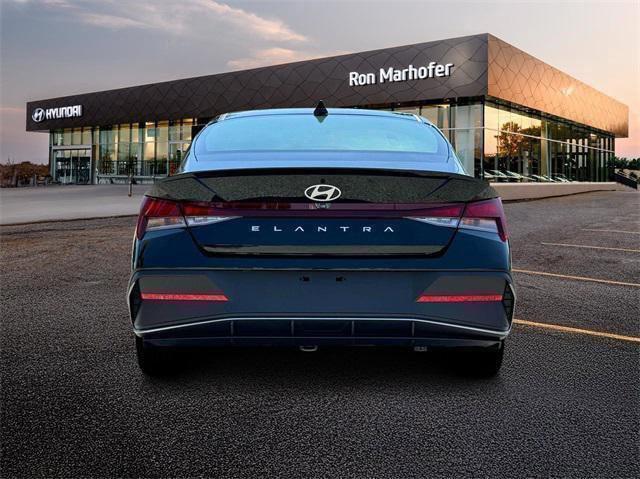 new 2025 Hyundai Elantra car, priced at $24,084