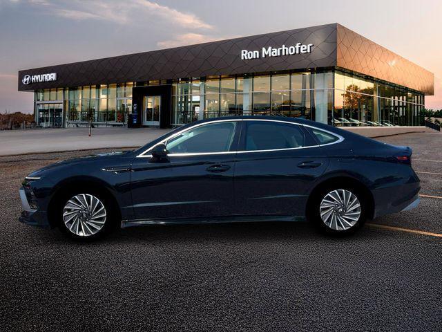 new 2026 Hyundai Sonata Hybrid car, priced at $32,897