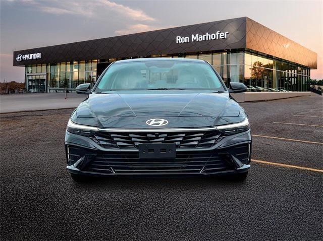 new 2025 Hyundai Elantra car, priced at $27,508